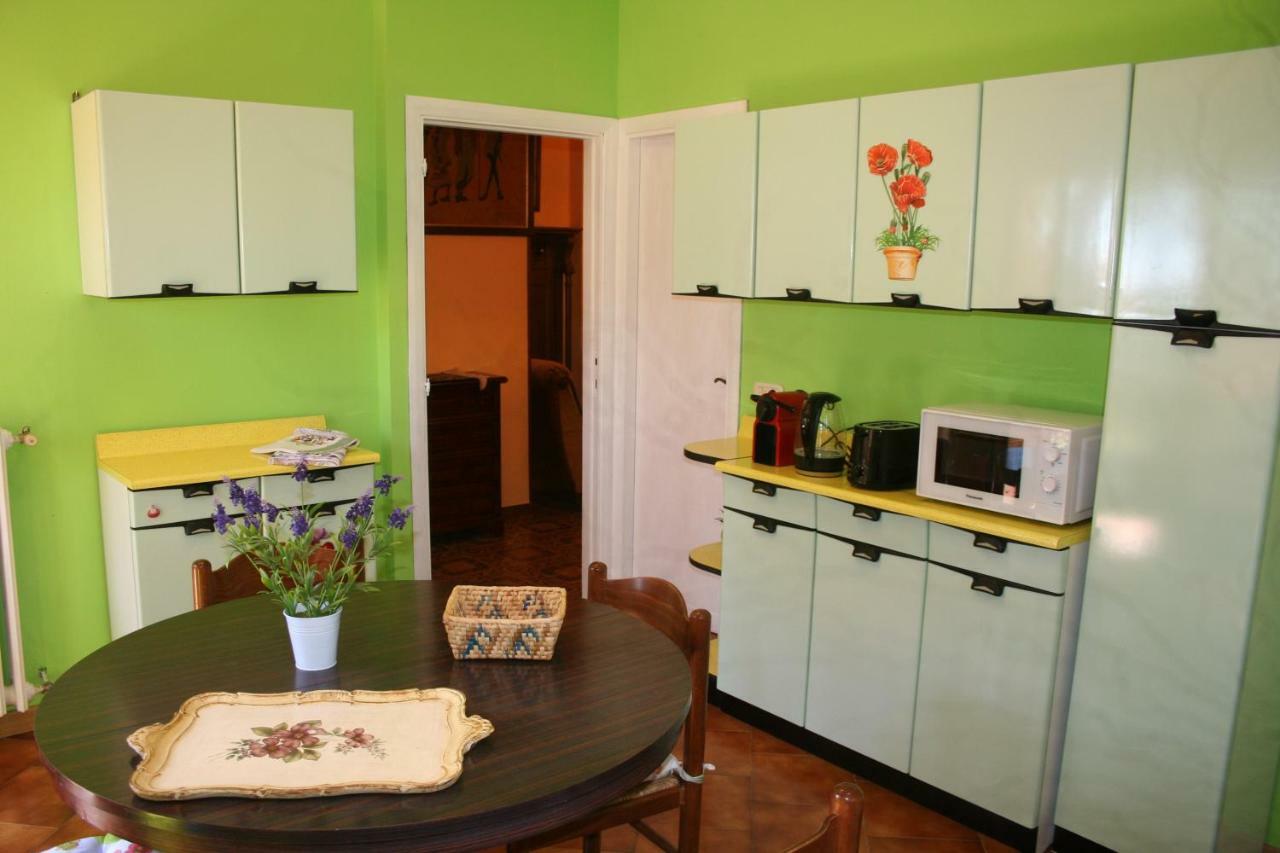 La Casa Di Rachele Apartment Sarteano Luaran gambar
